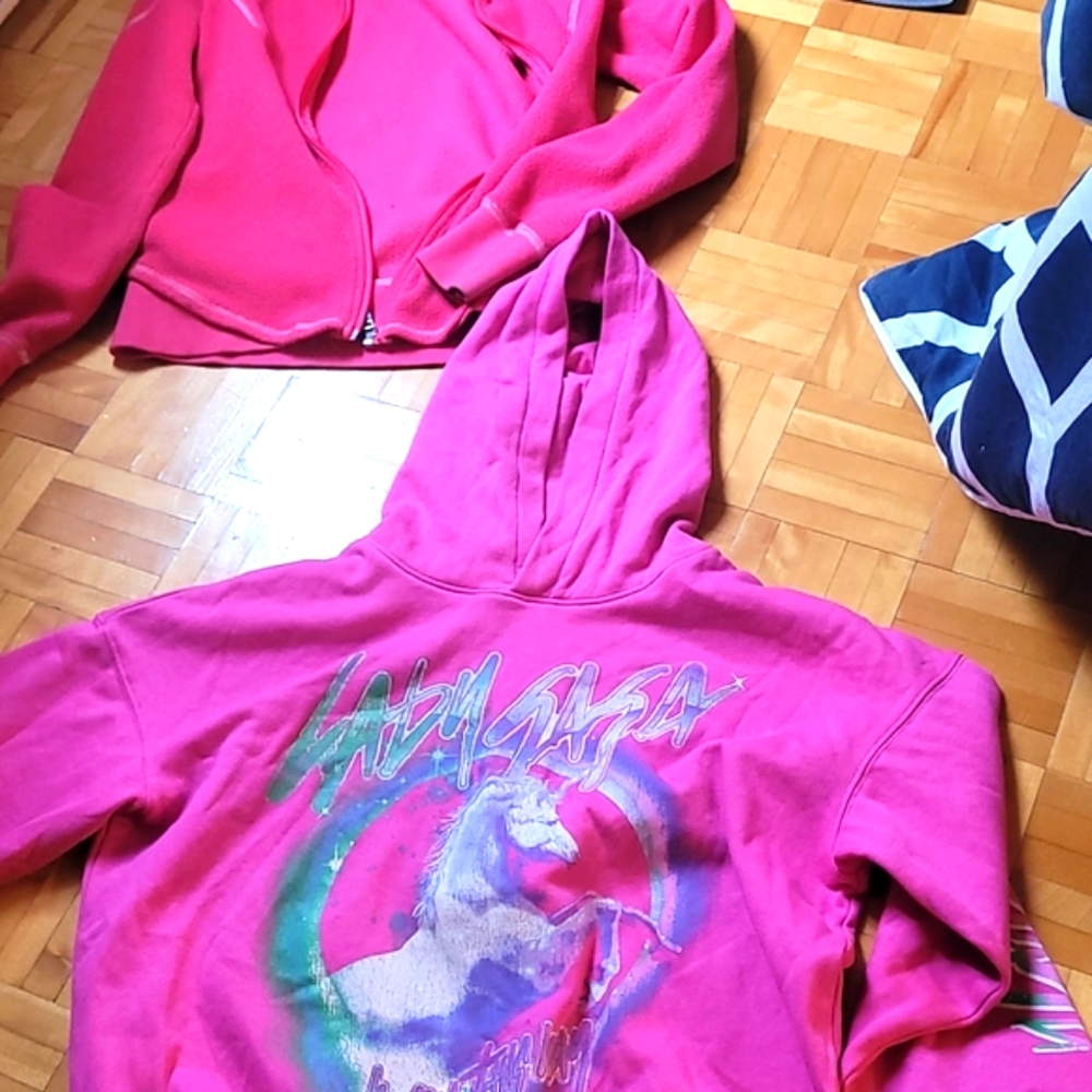 3 Girls Tops( Hoddies) ROssignol Bright Pink Kids Hoodie HM & Puma